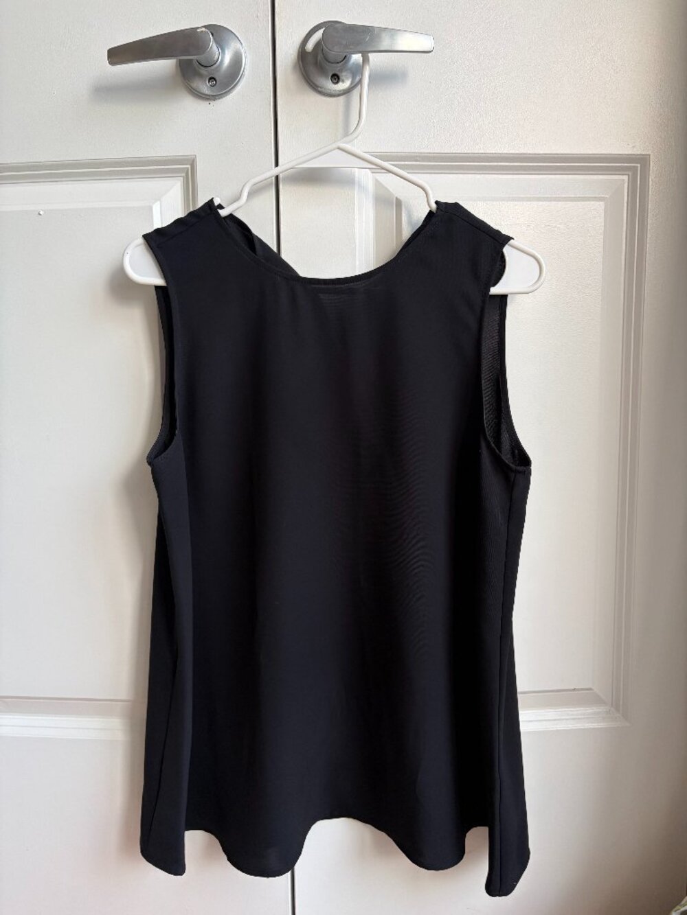 Uniqlo Sleeveless Shell Top in Black